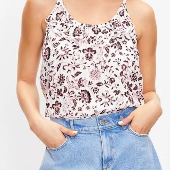 Ann Taylor Loft Vine Ruffle Cami in Whisper White / Red Floral Print- XS - NWT - Picture 1 of 6
